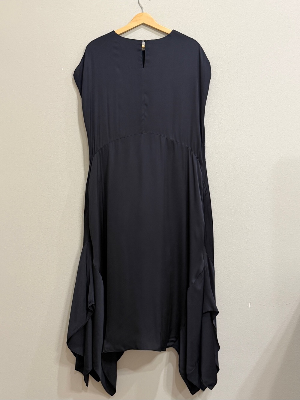 NWT ALLSAINTS Gian Kosumoso Black Floral Handkerchief Maxi Dress Size 12 $329 - Picture 3 of 16